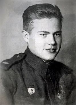 Иванов, Василий Николаевич (1925—1947)